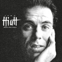 John Hiatt <strong> Bring The Family </strong>